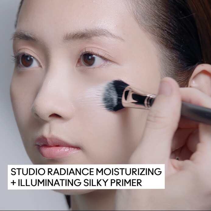 STUDIO RADIANCE MOISTURIZING + ILLUMINATING SILKY PRIMER